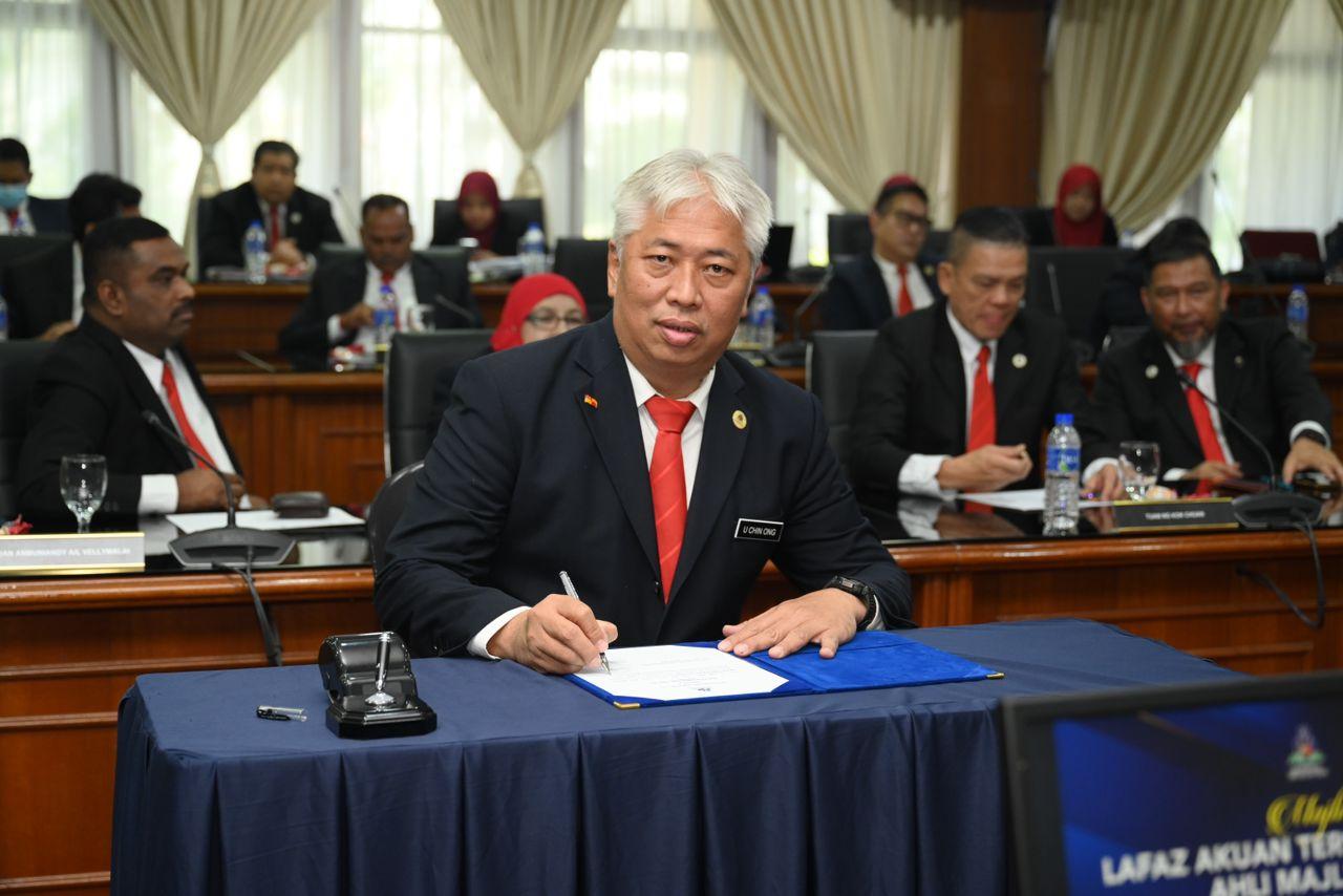 MAJLIS LAFAZ AKUAN TERIMA JAWATAN AHLI MAJLIS MPS
