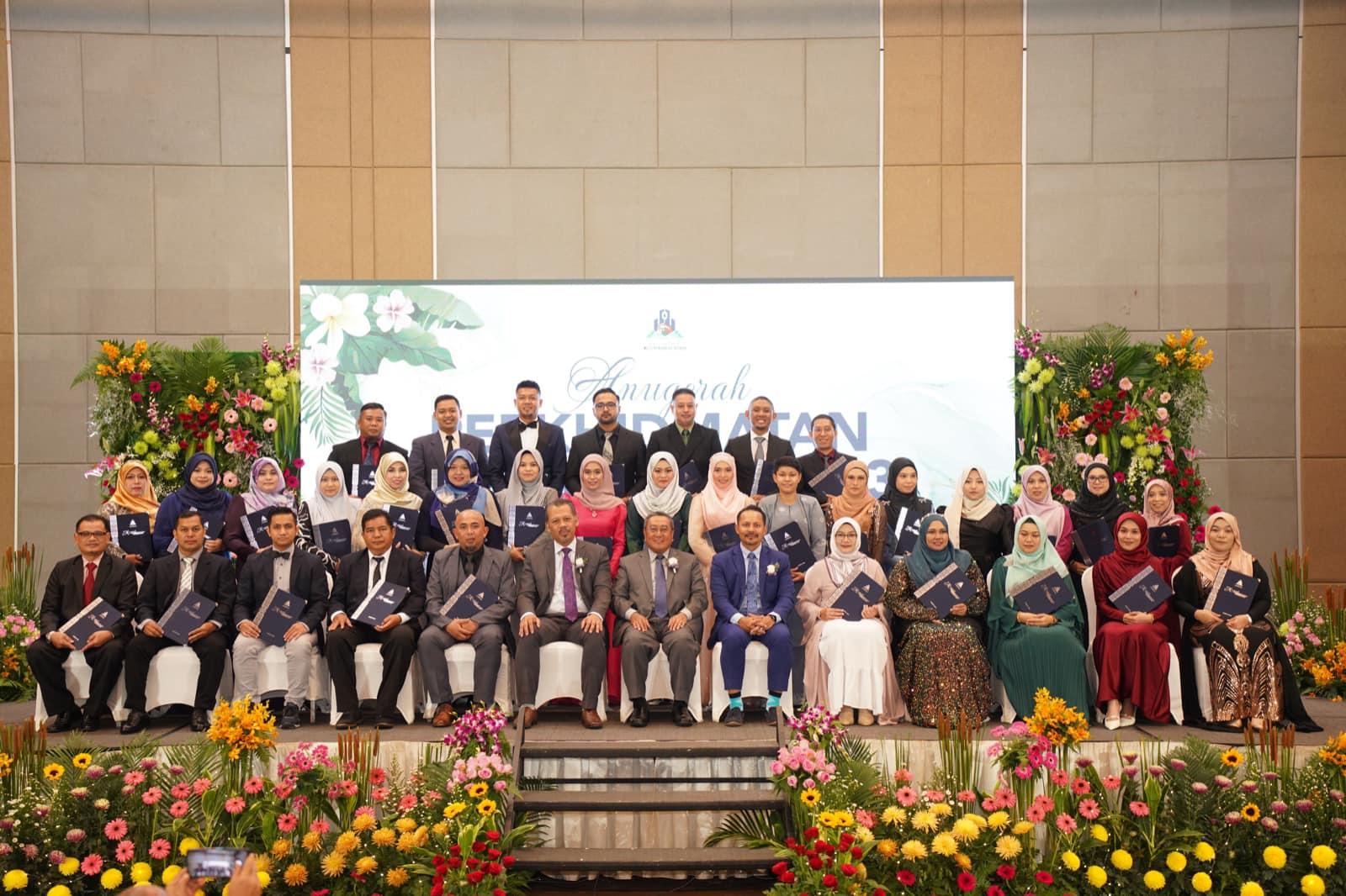 MAJLIS ANUGERAH PERKHIDMATAN CEMERLANG (APC)