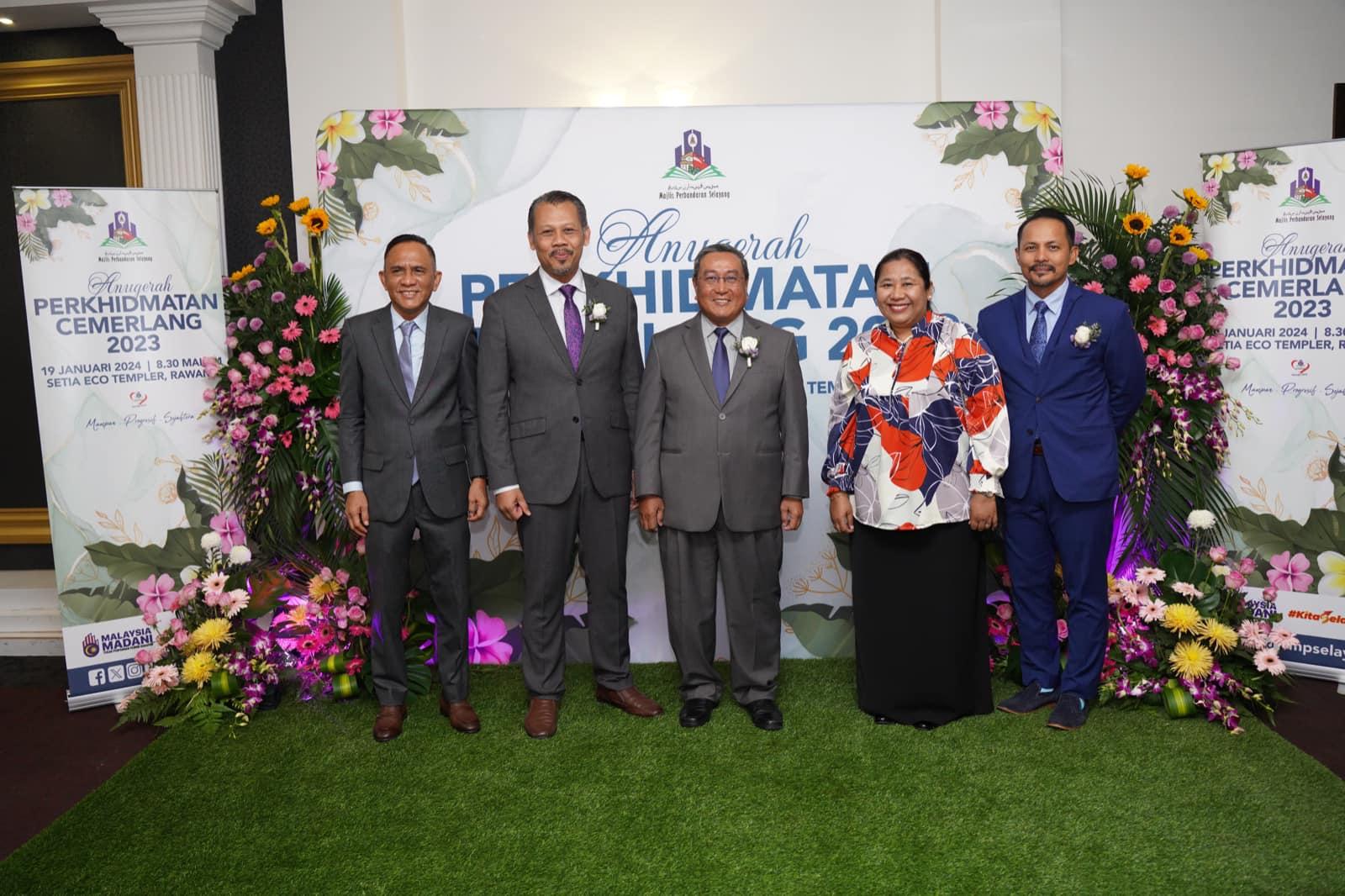 MAJLIS ANUGERAH PERKHIDMATAN CEMERLANG (APC)