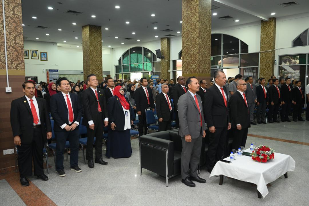 PERHIMPUNAN BULAN JANUARI