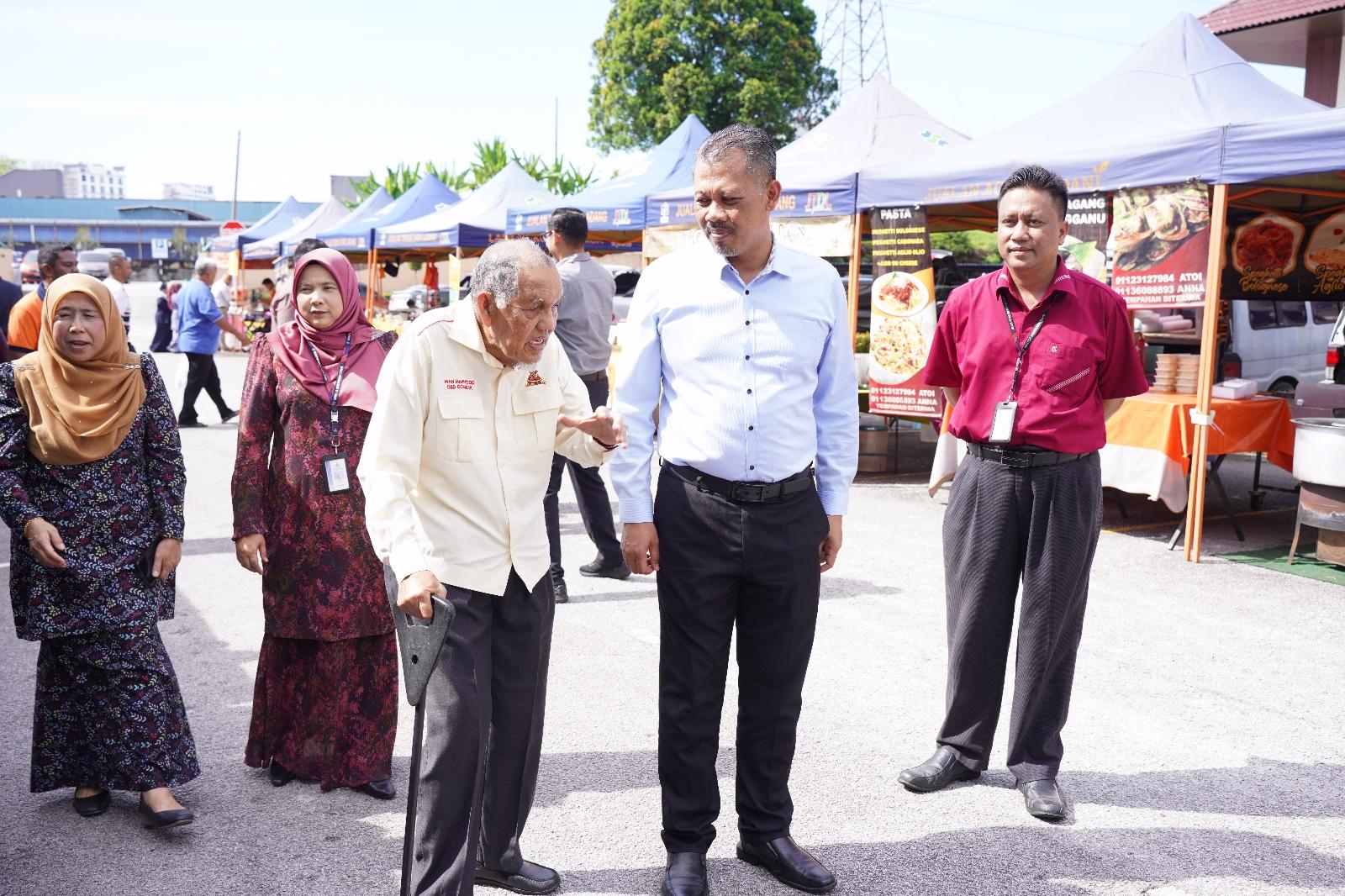 JUALAN AGRO MADANI (FAMA)
