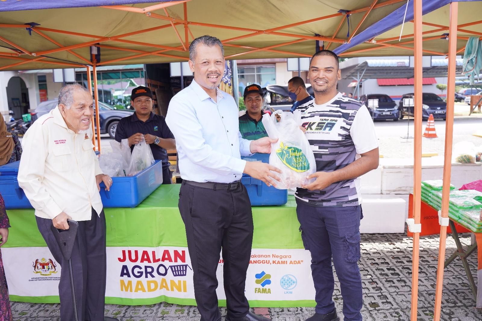 JUALAN AGRO MADANI (FAMA)
