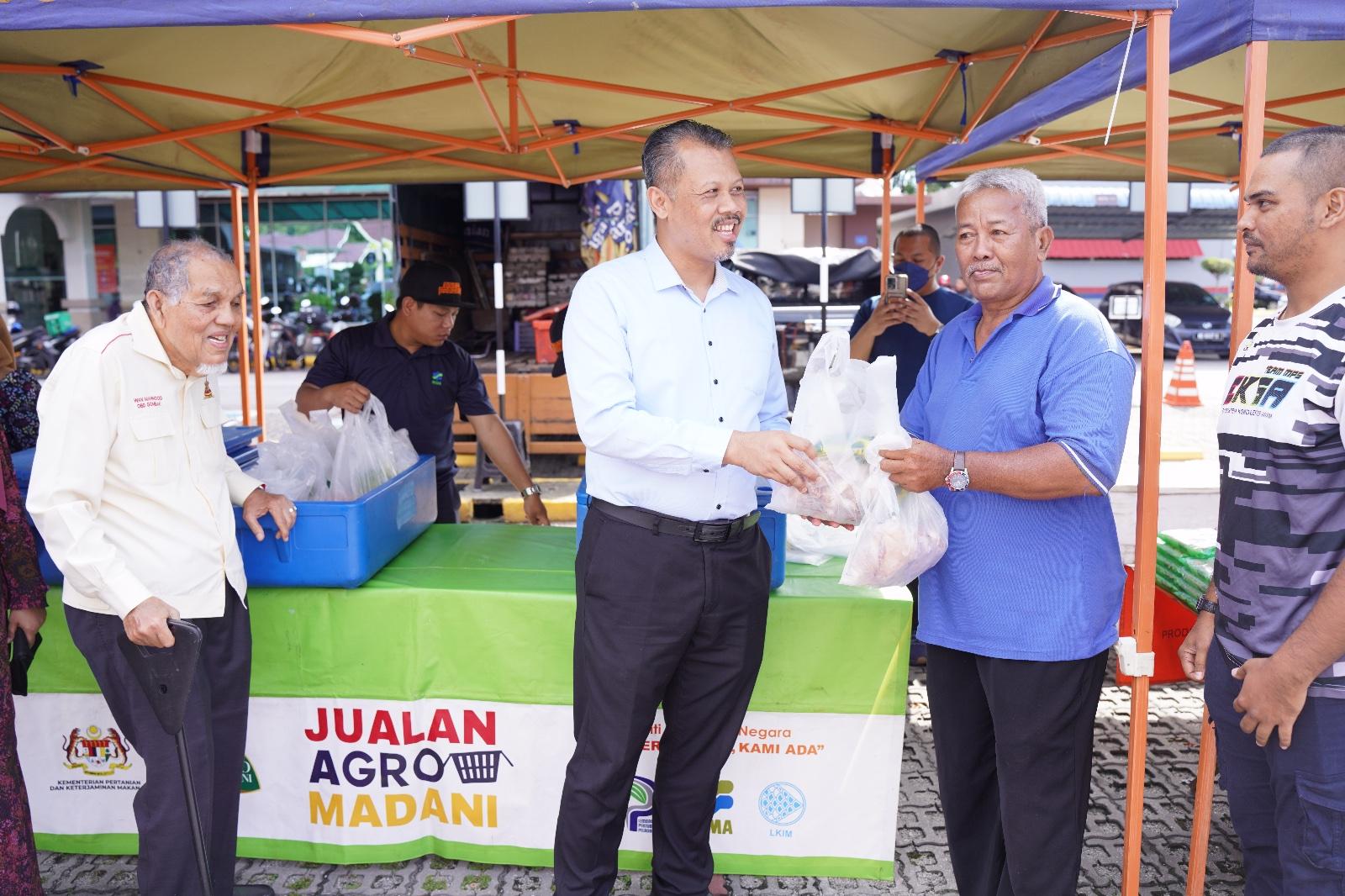 JUALAN AGRO MADANI (FAMA)