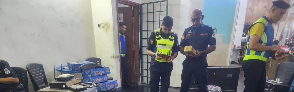 OPERASI SITA PREMIS WARGA ASING