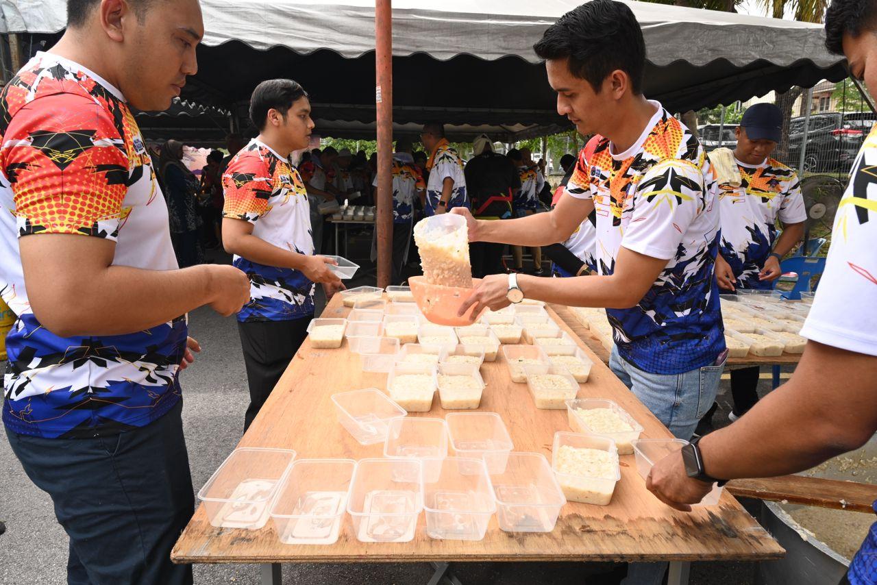 PROGRAM MEMASAK BUBUR LAMBUK