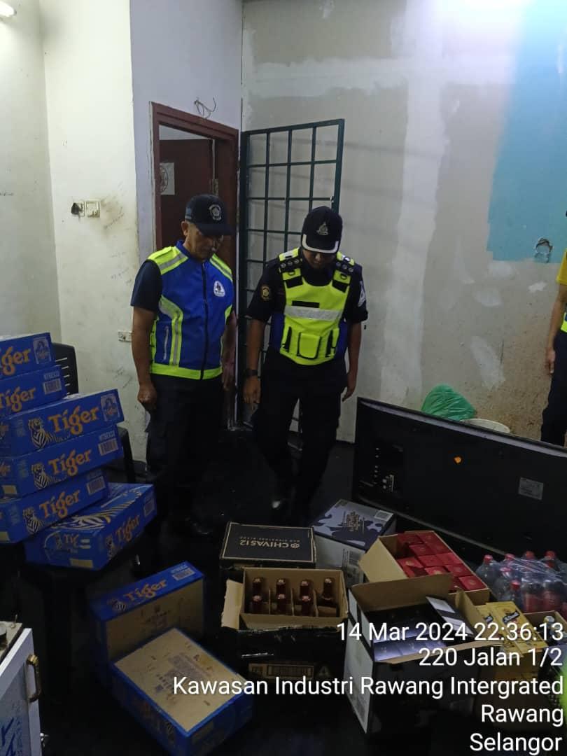 OPERASI SITA PREMIS WARGA ASING