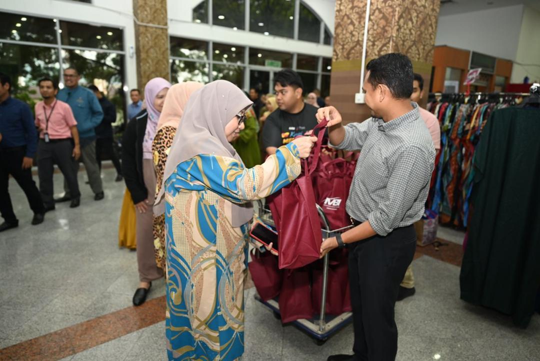AGIHAN MAKANAN BERBUKA PUASA OLEH MENTERI SELANGOR INCORPORATED (MBI) DENGAN KERJASAMA KSDK MPS