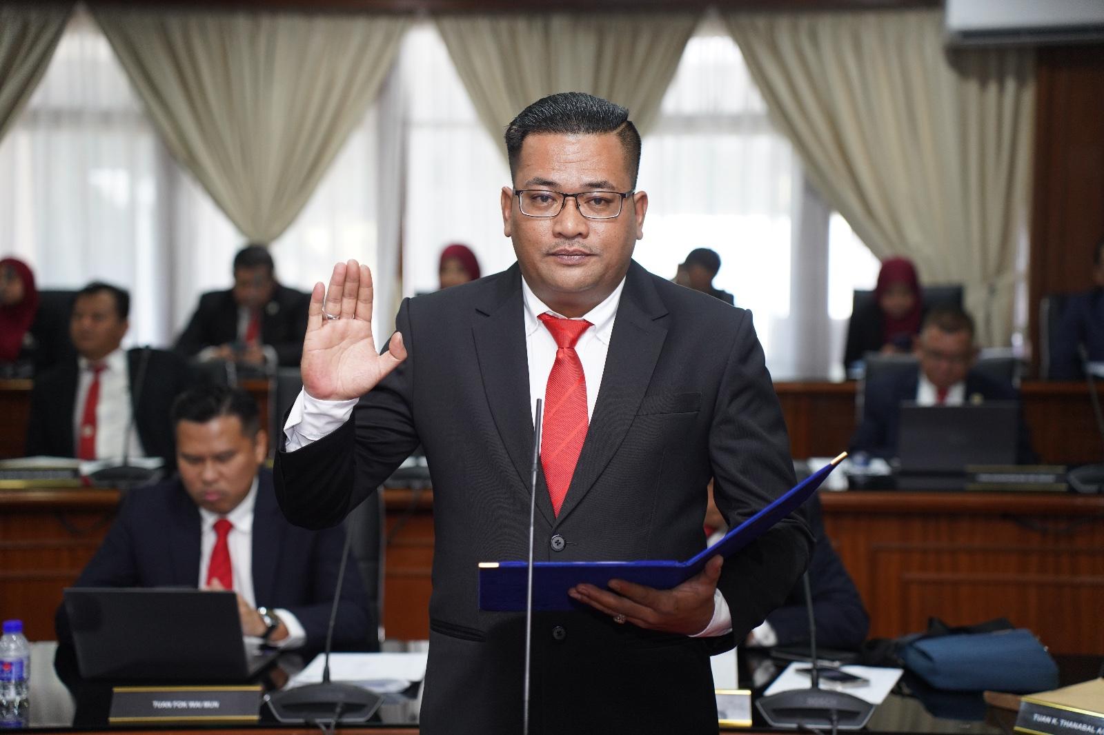 LAFAZ ANGKAT SUMPAH
