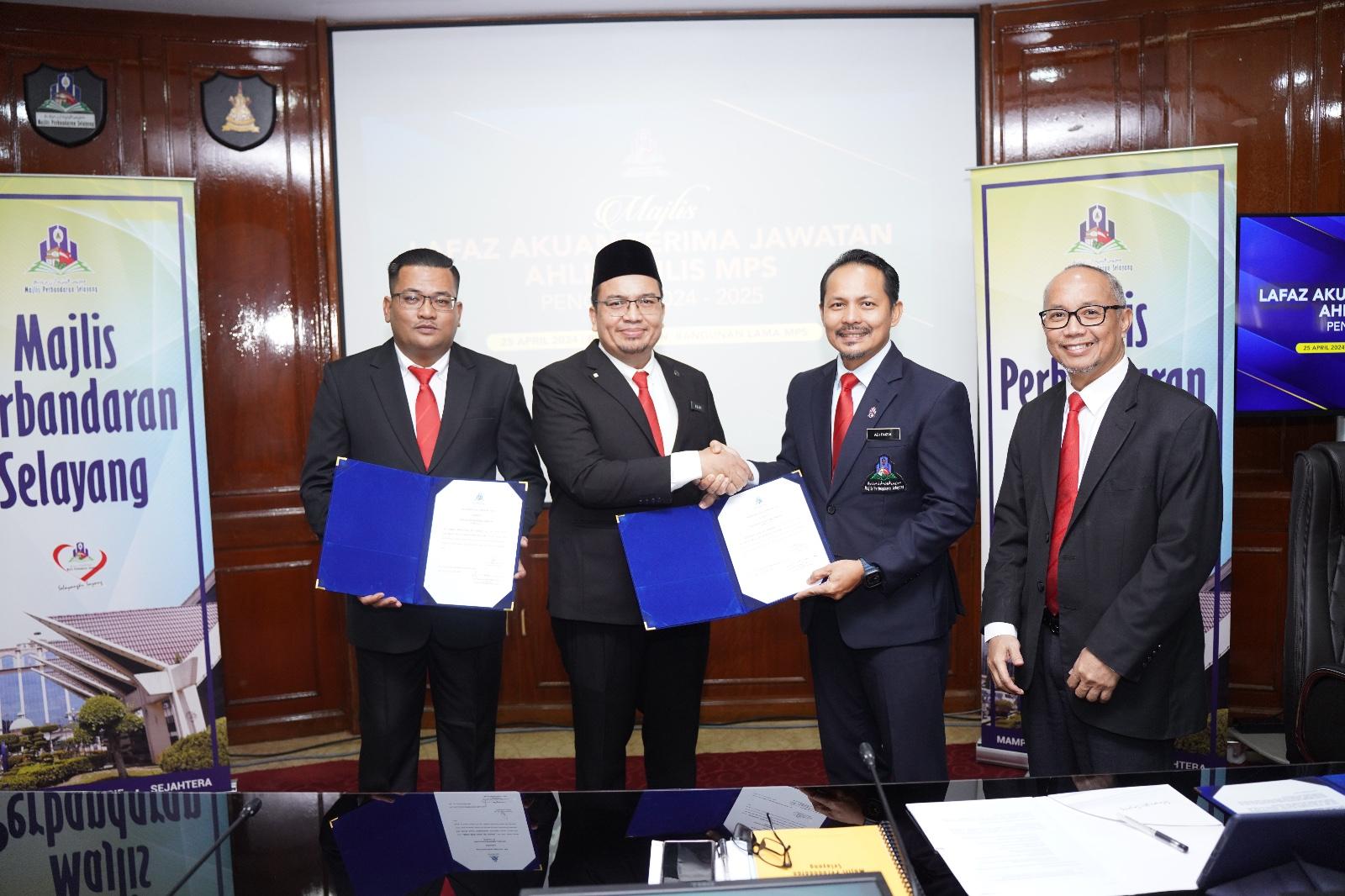 LAFAZ ANGKAT SUMPAH