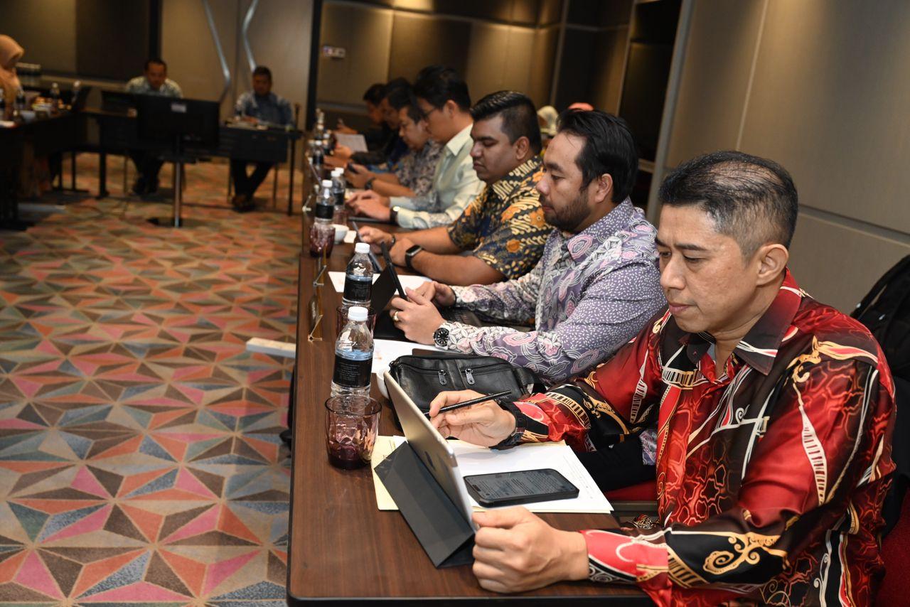 MESYUARAT KAJIAN SEMULA PENCAPAIAN SASARAN KERJA UTAMA (SKU) BIL. 2-2024