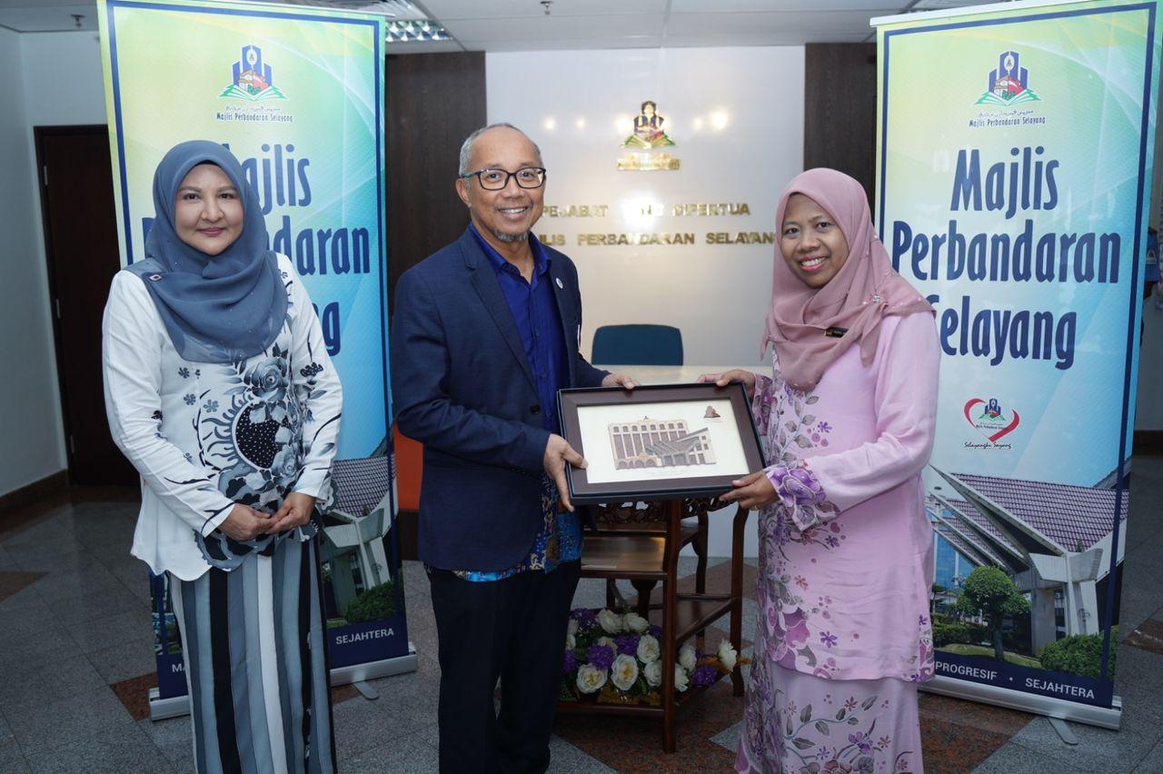 LAWATAN PENANDAARASAN MAJLIS BANDARAYA DIRAJA KLANG KE MPS