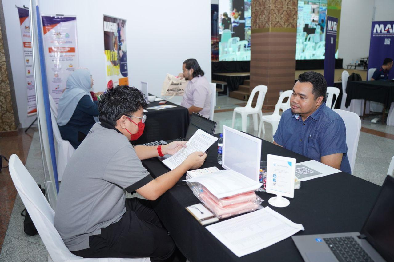 MINI KARNIVAL JOM KERJA