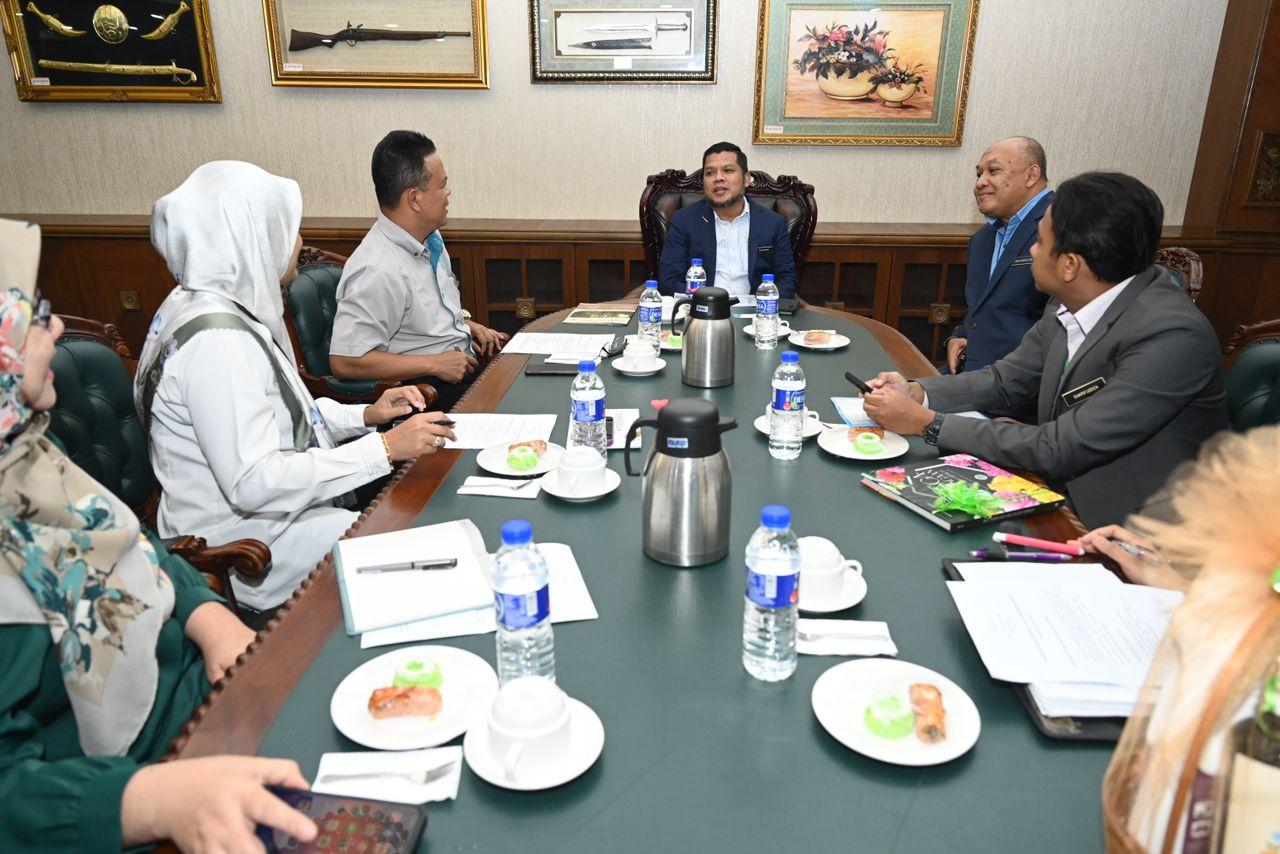 KUNJUNGAN HORMAT INSTITUT PENYELIDIKAN PERHUTANAN MALAYSIA (FRIM) KE MPS