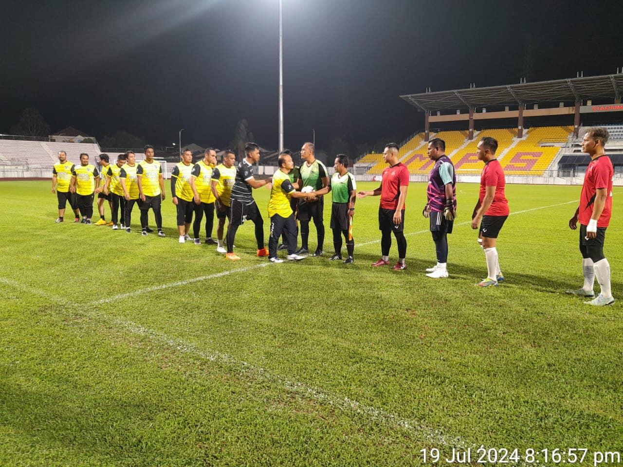 PERLAWANAN PERSAHABATAN BOLA SEPAK VETERAN MPS DAN VETERAN MAJLIS PERBANDARAN KAJANG (MPKJ)