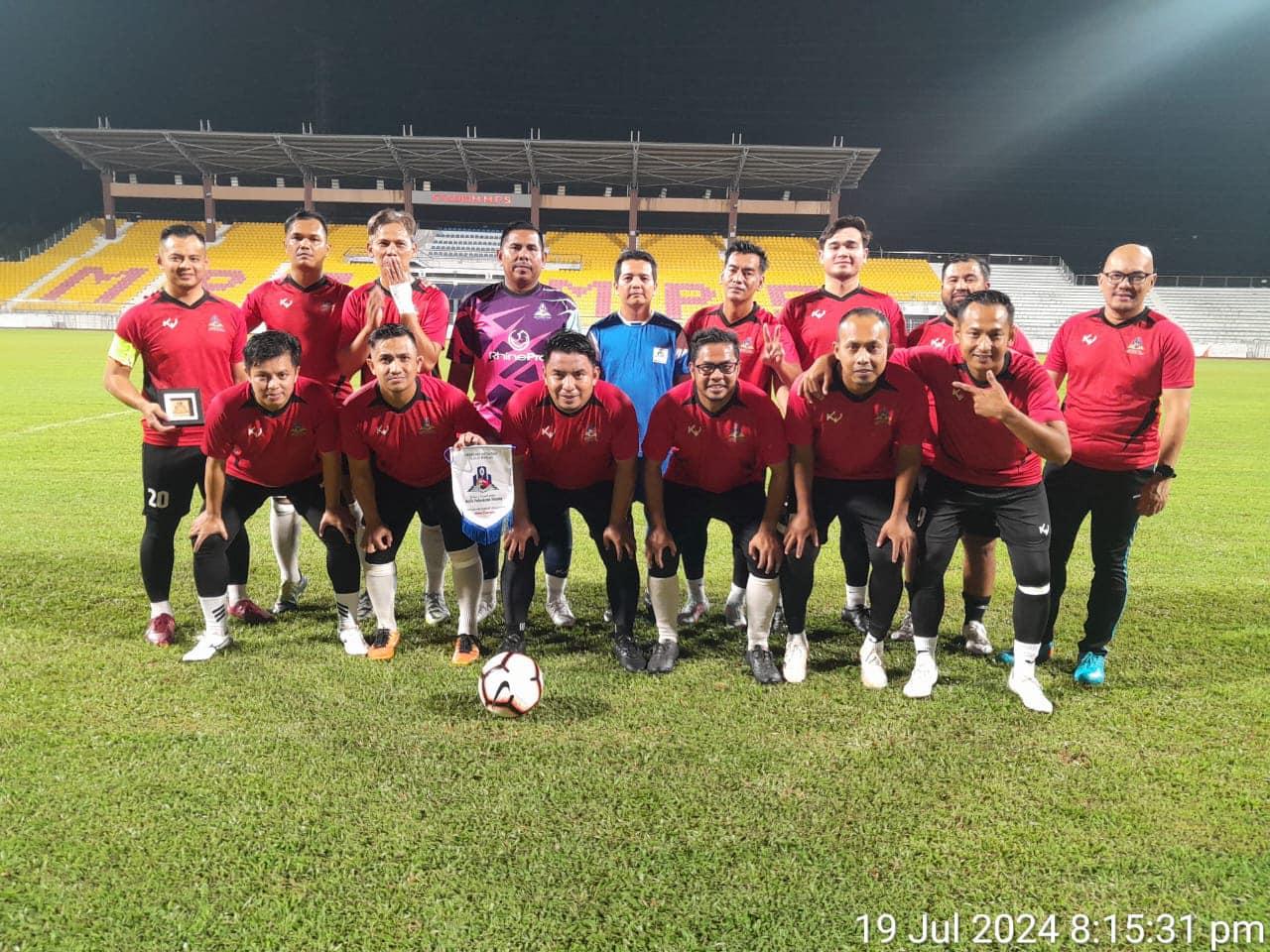 PERLAWANAN PERSAHABATAN BOLA SEPAK VETERAN MPS DAN VETERAN MAJLIS PERBANDARAN KAJANG (MPKJ)