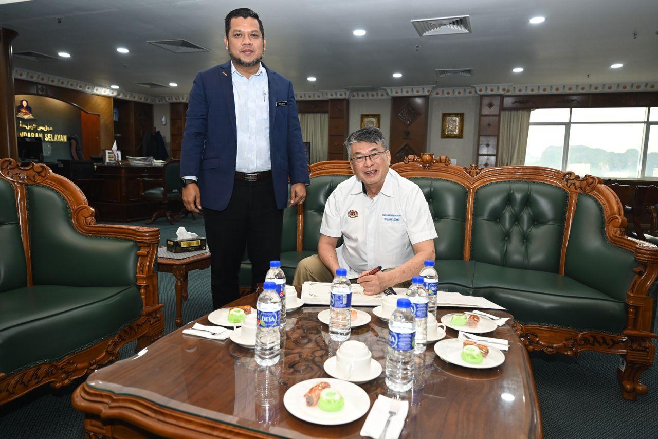 KUNJUNGAN HORMAT YB TUAN WILLIAM LEONG JEE KEEN