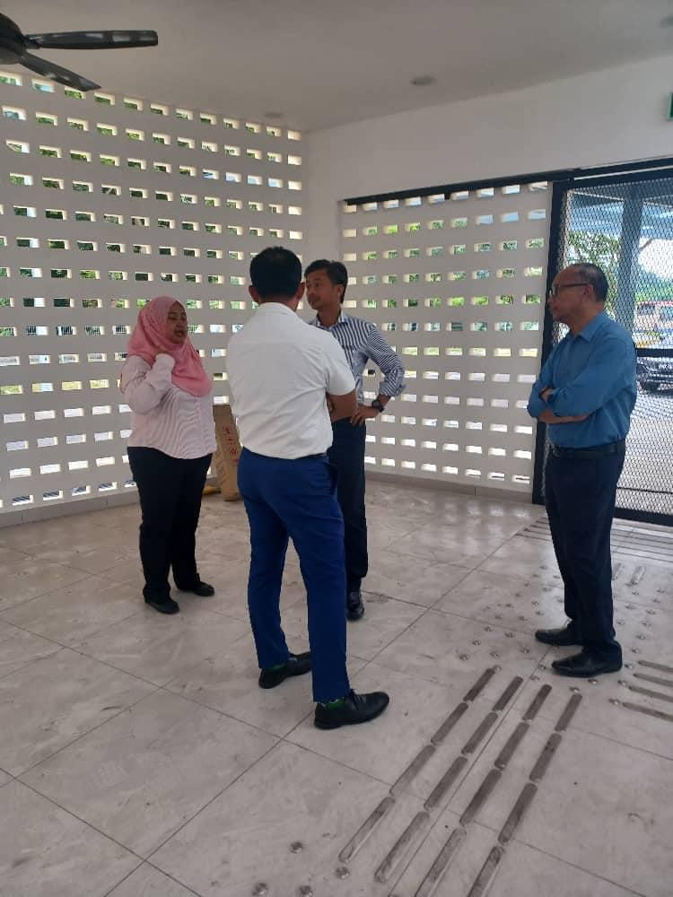 LAWATAN TURUN PADANG SEMPENA MAJLIS PERASMIAN PUSAT AKTIVITI WARGA EMAS (PAWE) SG TUA