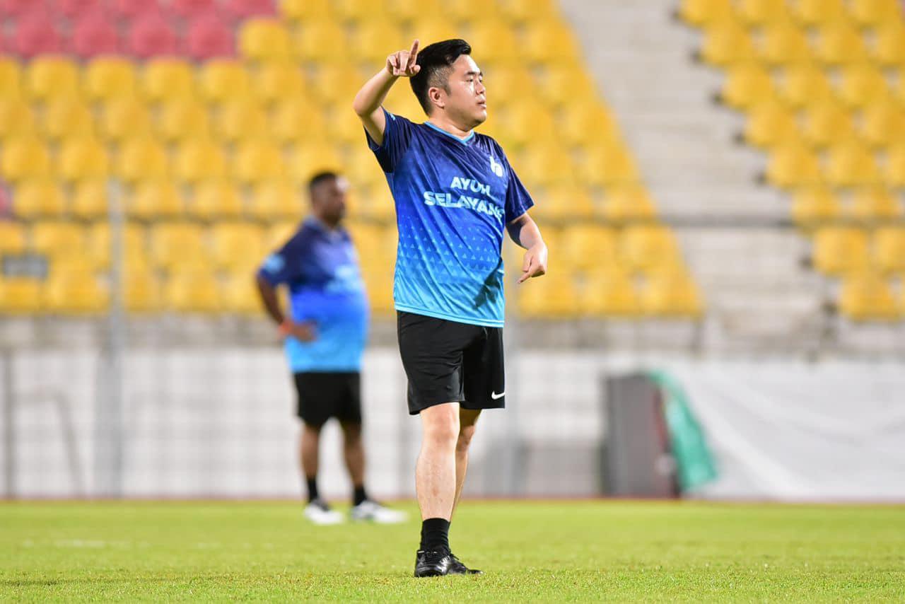 PERLAWANAN PERSAHABATAN BOLA SEPAK MPS DENGAN PASUKAN PILIHAN YB CHUA WEI KIAT