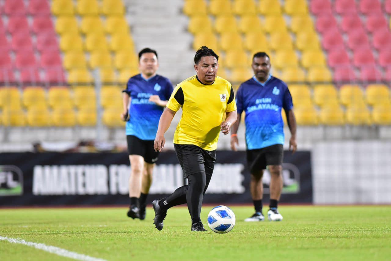 PERLAWANAN PERSAHABATAN BOLA SEPAK MPS DENGAN PASUKAN PILIHAN YB CHUA WEI KIAT