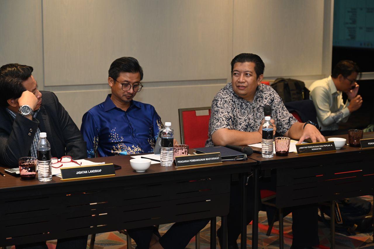 MESYUARAT KAJIAN SEMULA PENCAPAIAN SASARAN KERJA UTAMA (SKU) BIL. 2-2024