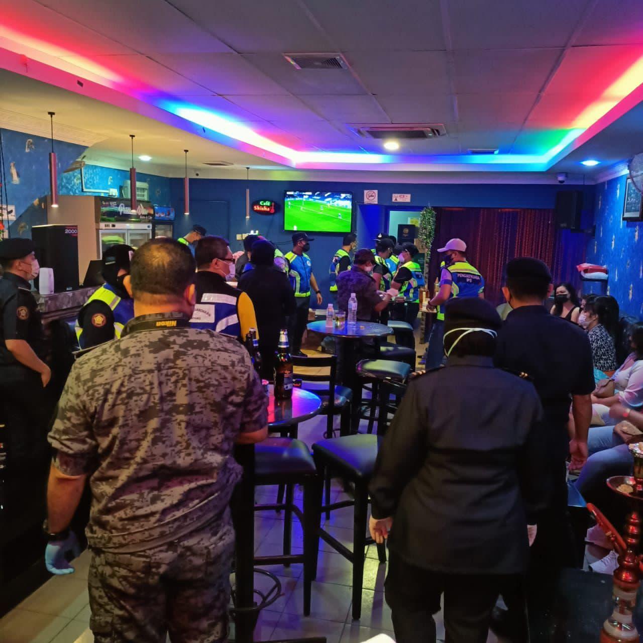 Kafe Langgar SOP PPN Fasa 2 Dan Operasi Sitaan Penjaja Di Petak Parkir Selayang Jaya