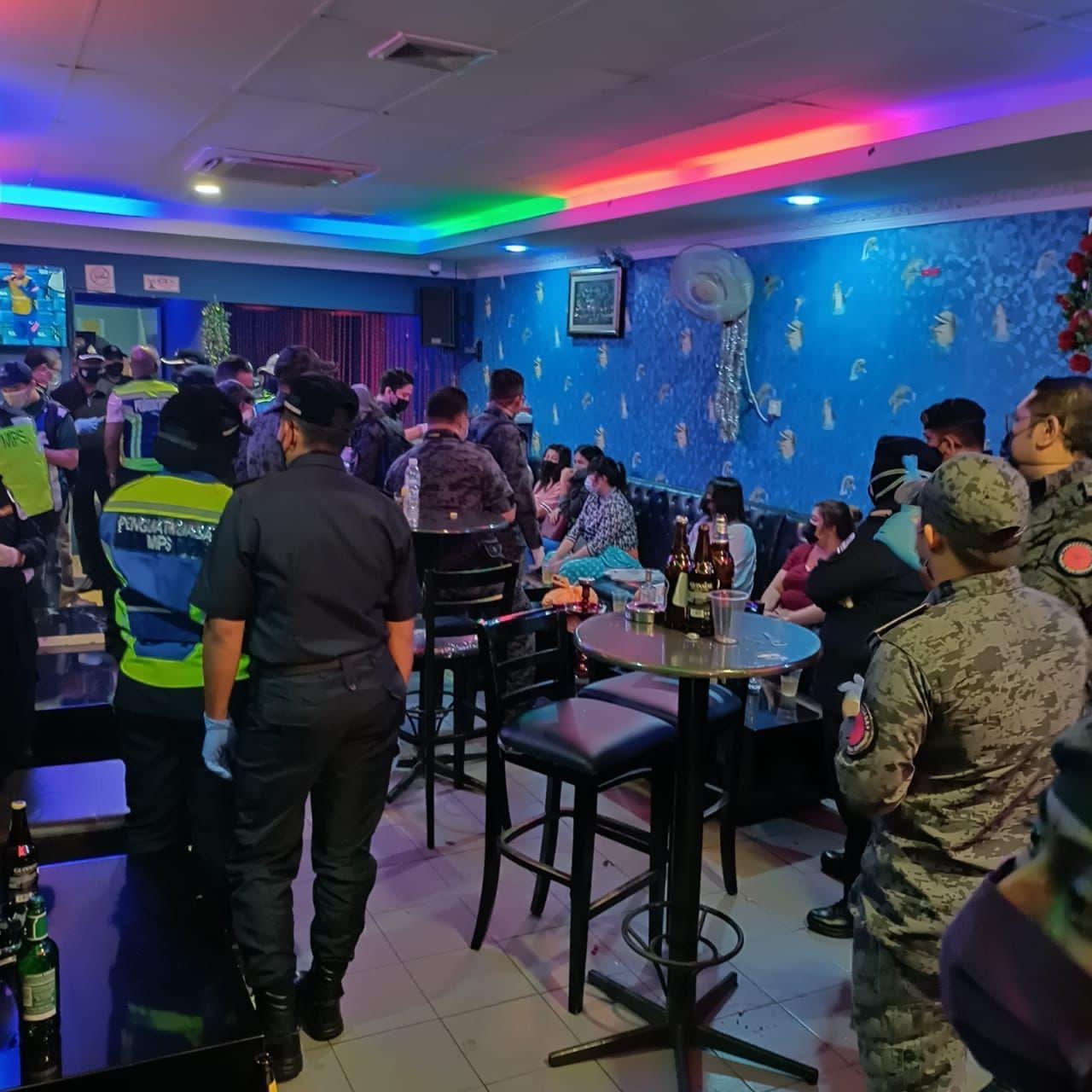 Kafe Langgar SOP PPN Fasa 2 Dan Operasi Sitaan Penjaja Di Petak Parkir Selayang Jaya