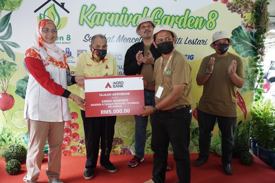 Karnival Garden 8
