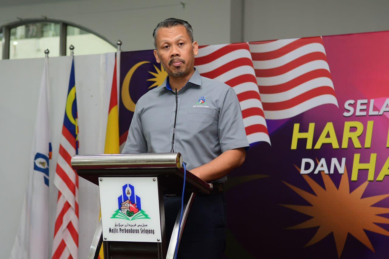 Majlis Penyerahan Sumbangan Dan Bendera Kepada Pasukan Angkat SUKMA Negeri Selangor