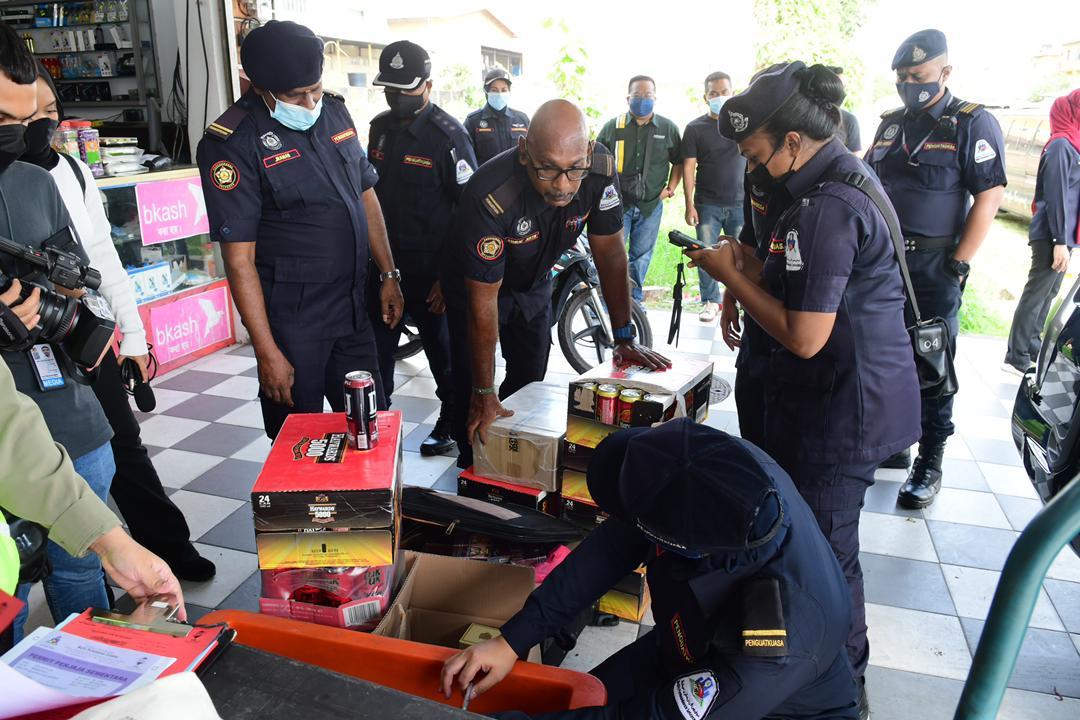Operasi Bersepadu Bersama Jabatan Imigresen Negeri Selangor dan Kementerian Perdagangan Dalam Negeri Dan Hal Ehwal Pengguna (KPDNHEP) Negeri Selangor