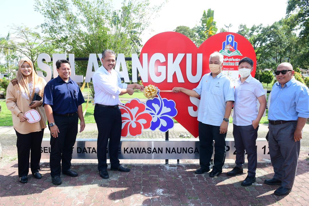Perasmian Papan Tanda ‘Selayangku Sayang’