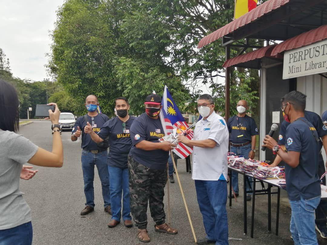 Program Penyerahan Bendera Malaysia Sempena Sambutan Hari Kebangsaan Dan Hari Malaysia