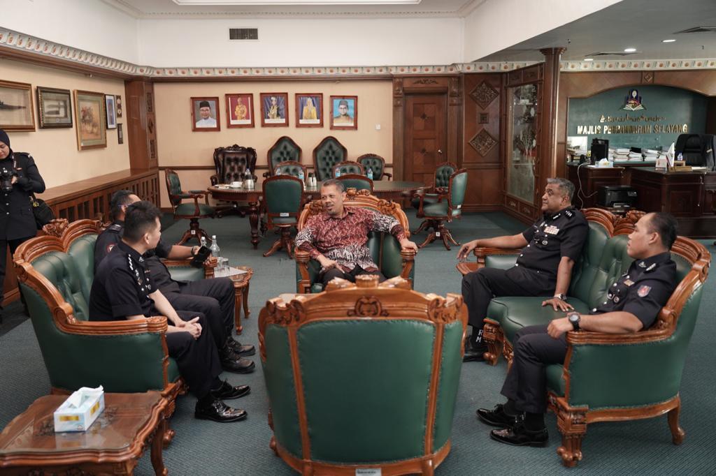Sesi Kunjung Hormat Ketua Polis Daerah Gombak