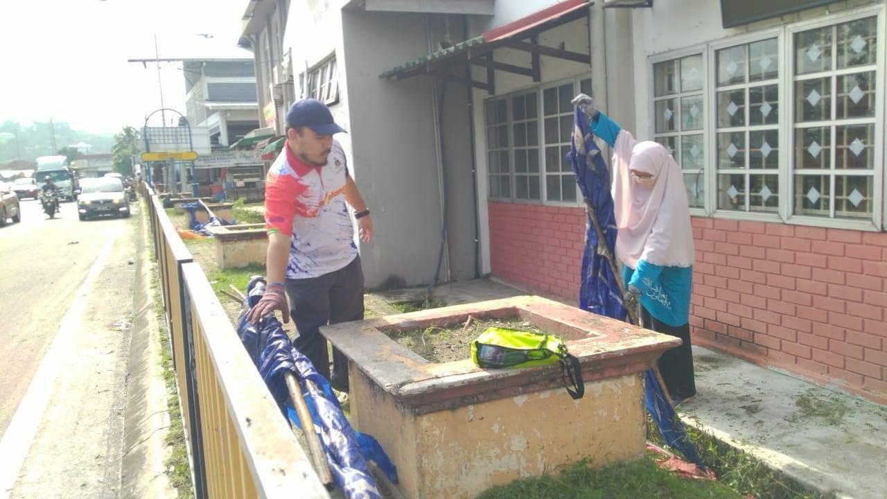 Program Gotong-Royong Gombak Bersih Indah Bersama Ahli Majlis MPS, JKP Zon 3