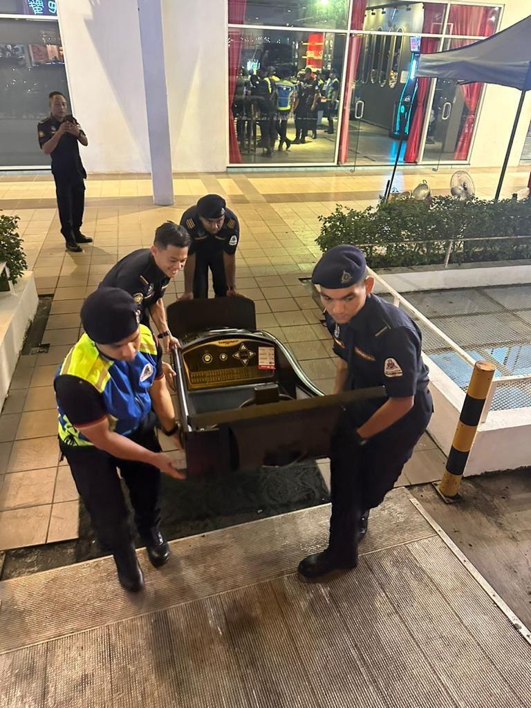 Pemilik Premis Perniagaan Dikenakan Tindakan Sitaan