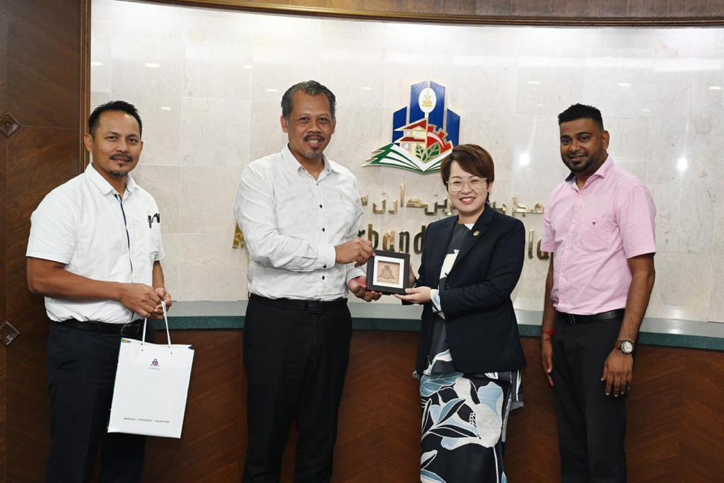 Sesi Kunjung Hormat Ahli Dewan Negeri Bukit Lanjan