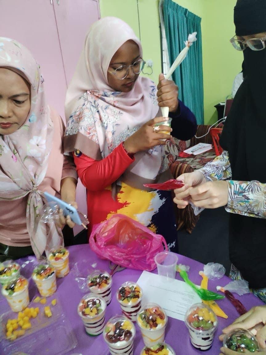 Program Bengkel Pembuatan Aiskrim Yogurt Viral