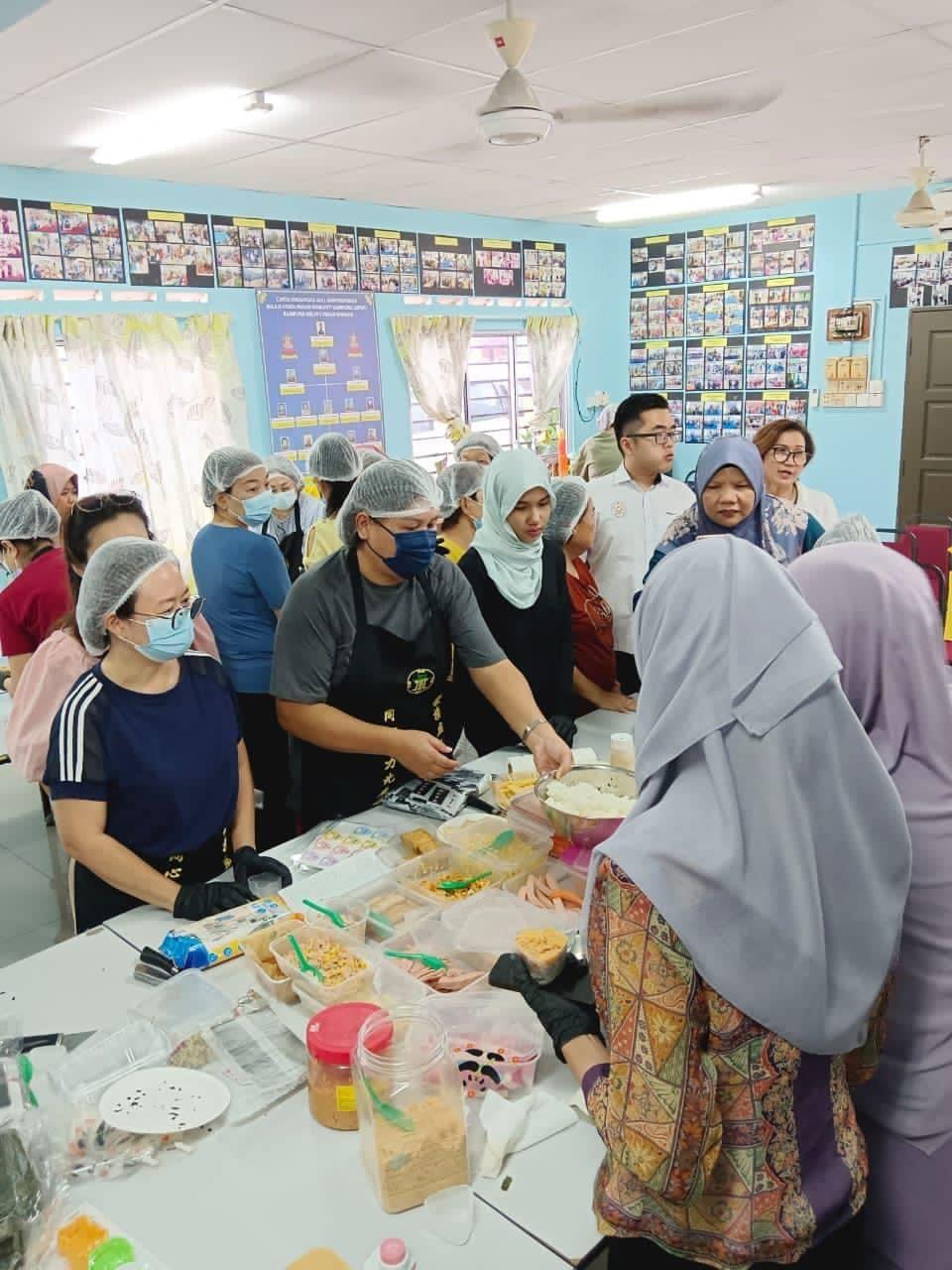 Bengkel Keusahawanan Membuat Sushi
