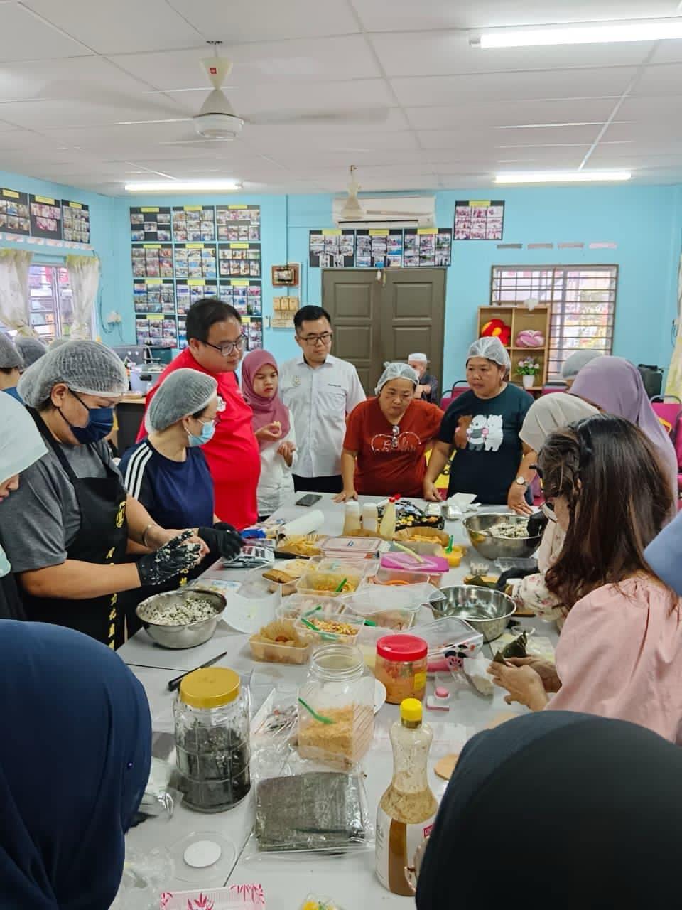 Bengkel Keusahawanan Membuat Sushi