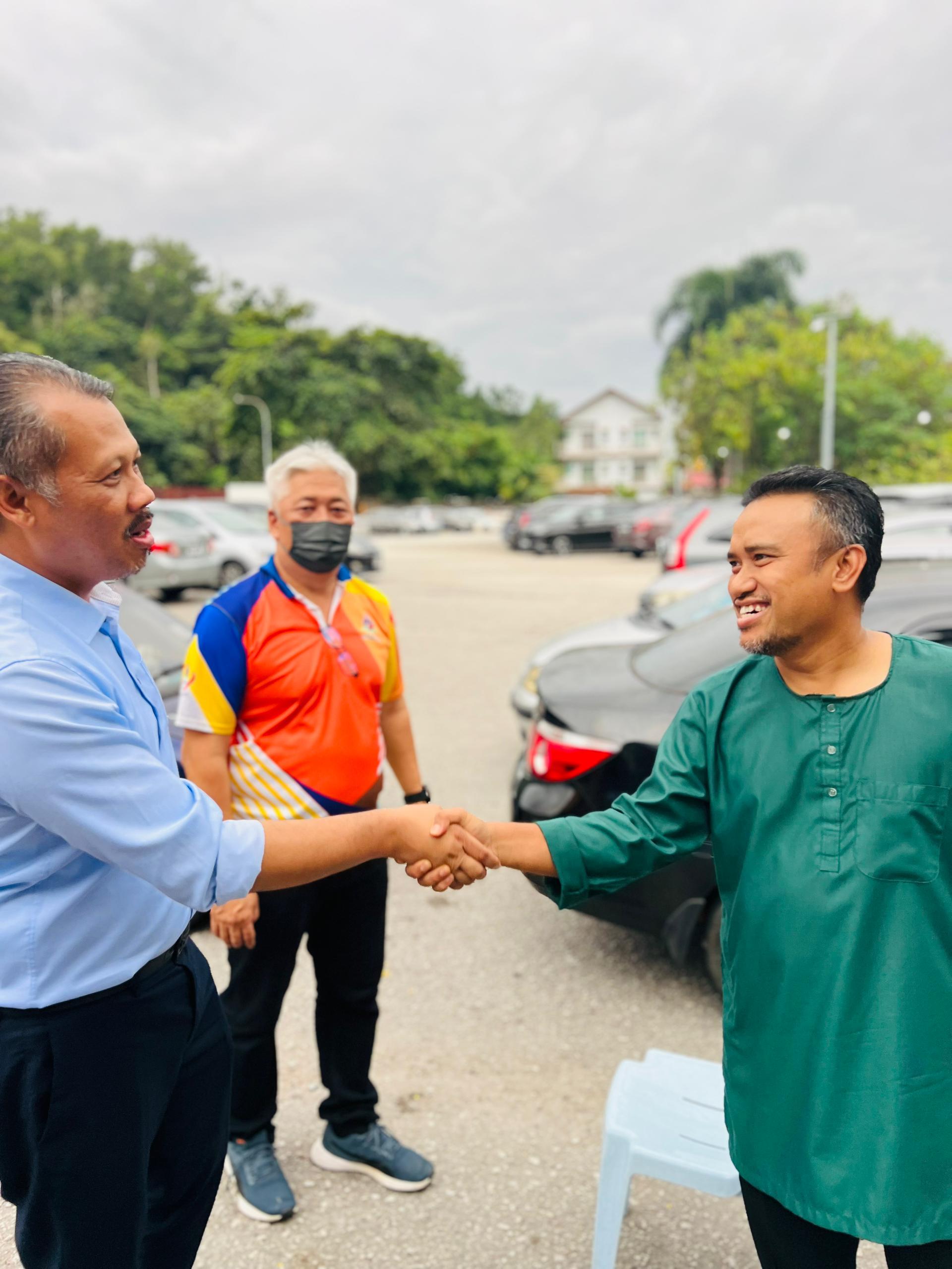 Majlis Minum Petang Bersama Pengunjung Kolam Air Panas Selayang